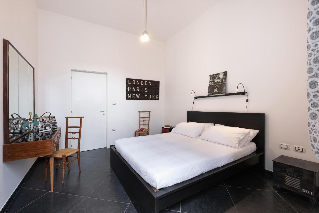 Maria Vittoria Charming Rooms And Apartments Бриндизи Экстерьер фото