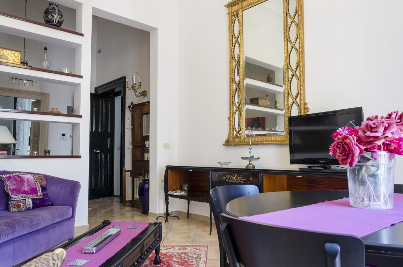 Maria Vittoria Charming Rooms And Apartments Бриндизи Экстерьер фото